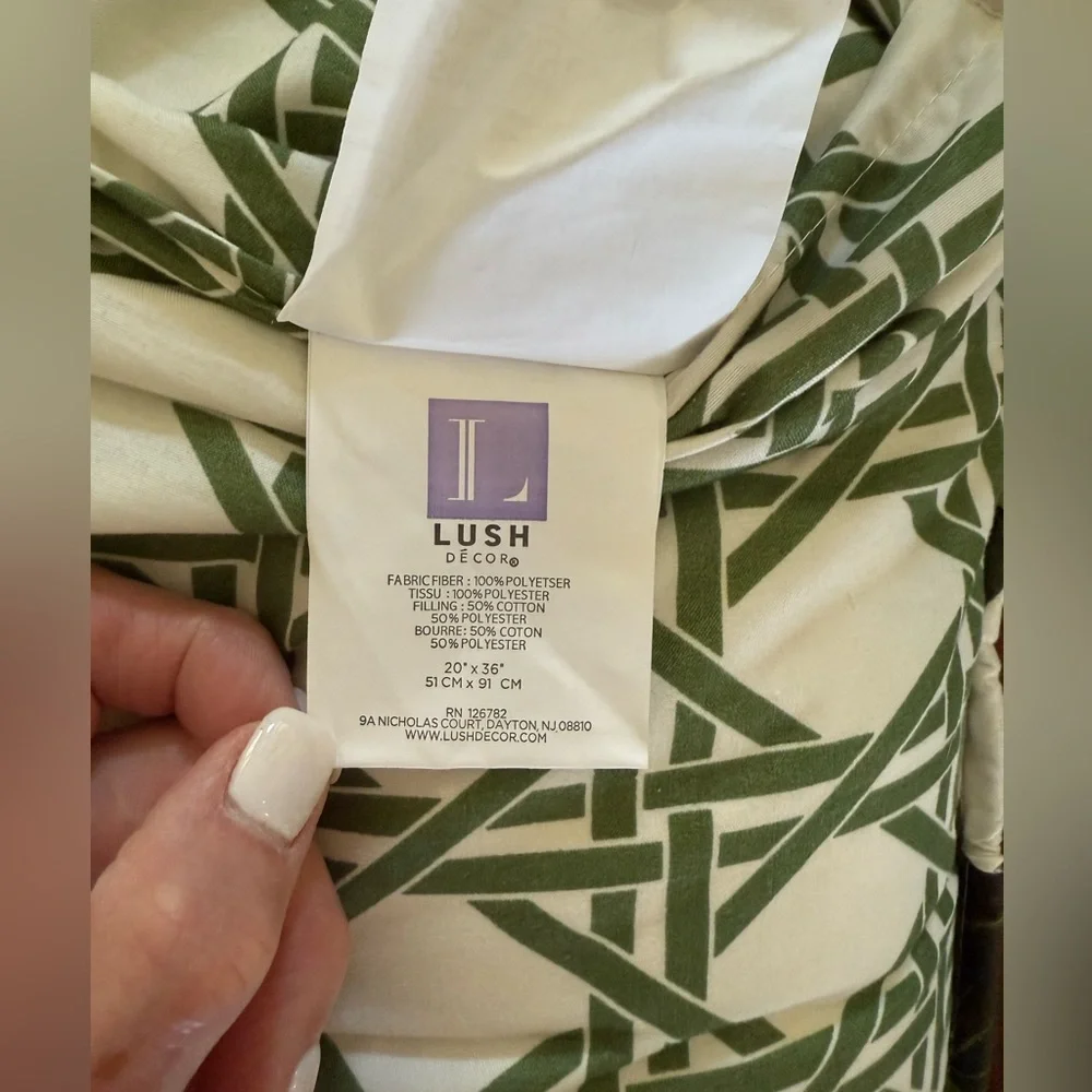 Lush Decor Set of 2 Tropical Accent Pillows - Pineapple & Button Detail
